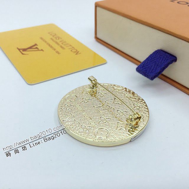 Louis Vuitton新款飾品 路易威登大氣字母胸針 LV圓形拼接字母胸花胸針  zglv2189